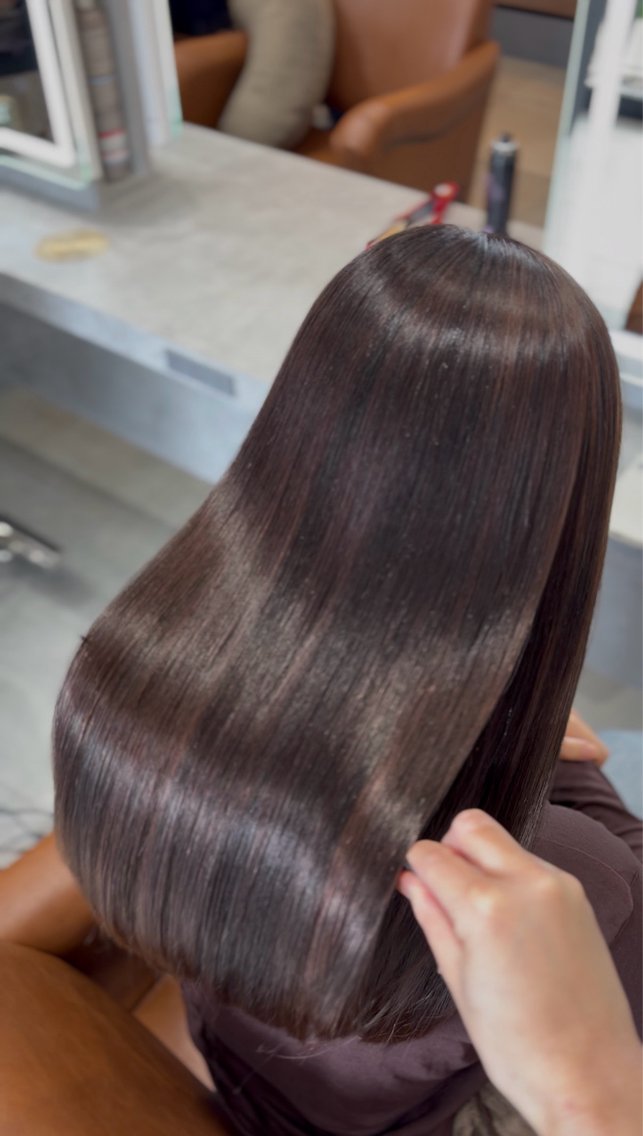 ロング ヘアカラー トリートメント Dope LIT Miyuのヘアスタイル