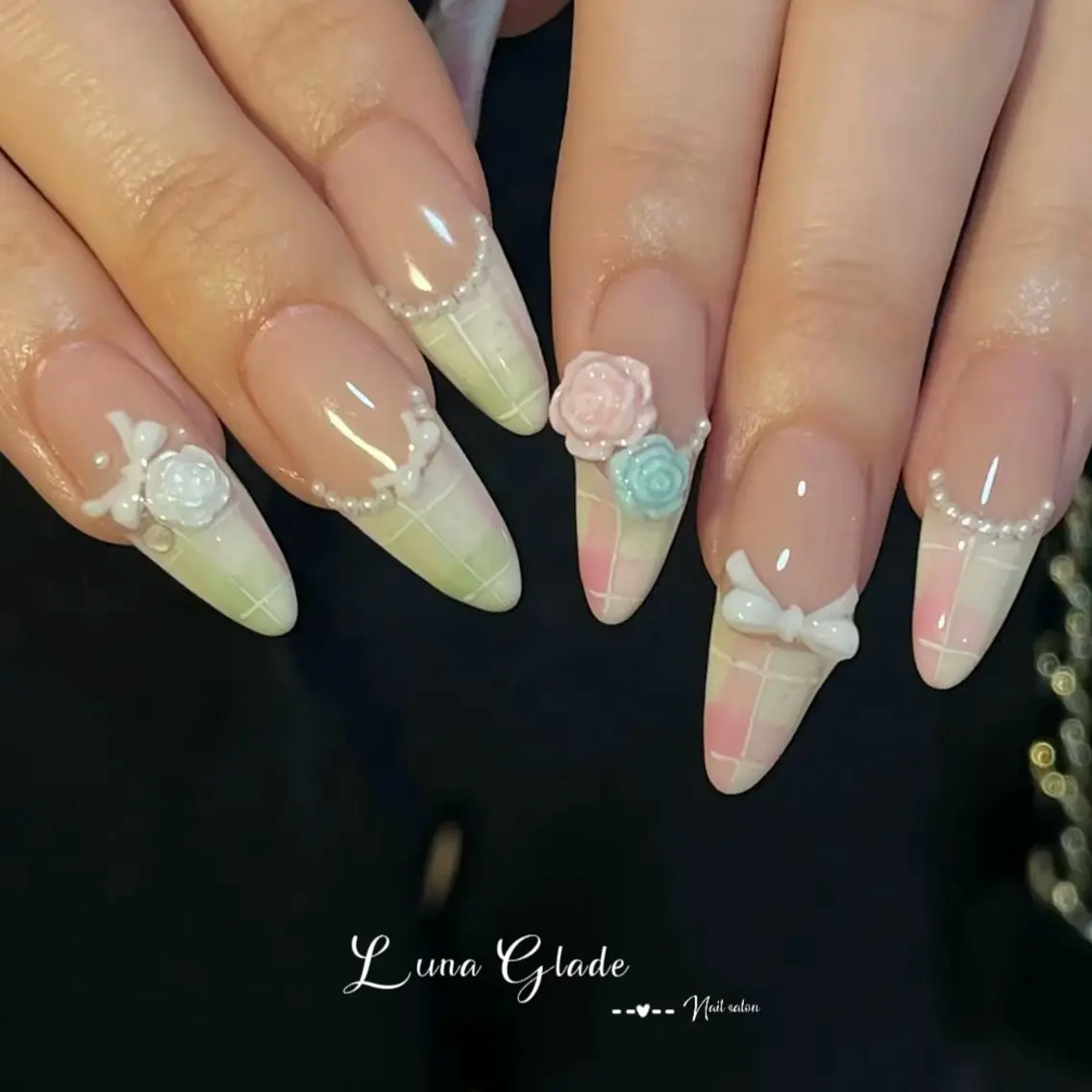 ネイル ハンドネイル Luna Gladeのネイルデザイン