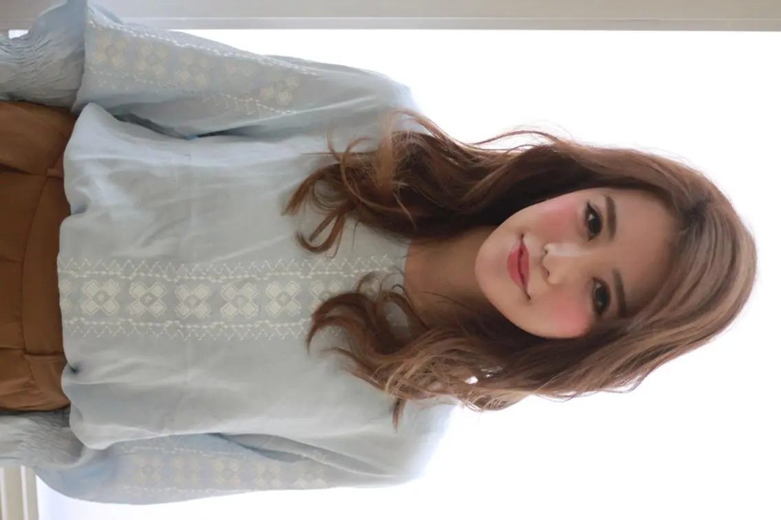 ミディアム カラー Baguz HAIRのヘアスタイル