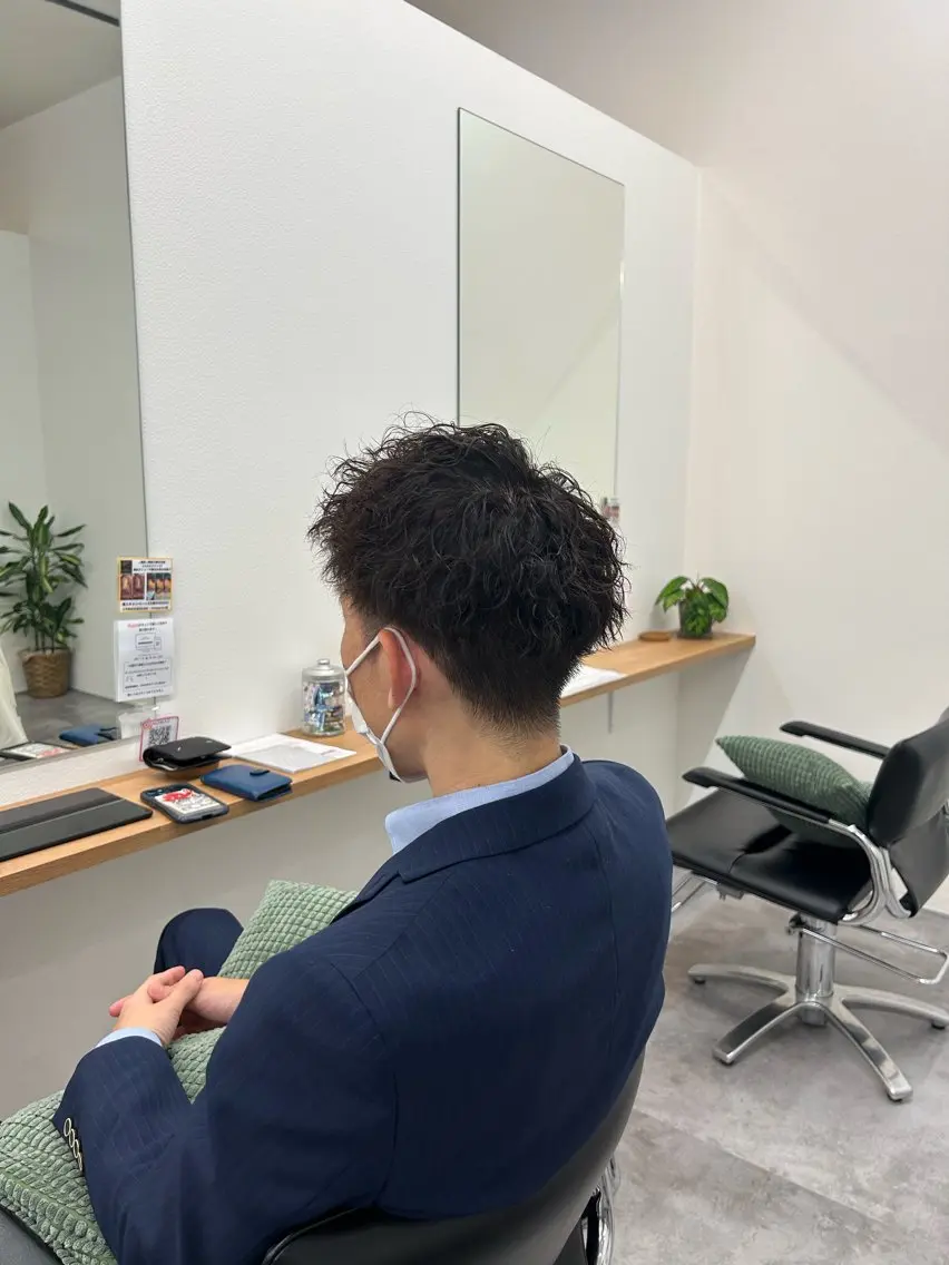 パーマ メンズ メンズパーマ ツイストスパイラルパーマ 刈り上げ スパイラルパーマ カット パーマ 齋藤 真帆のヘアスタイル