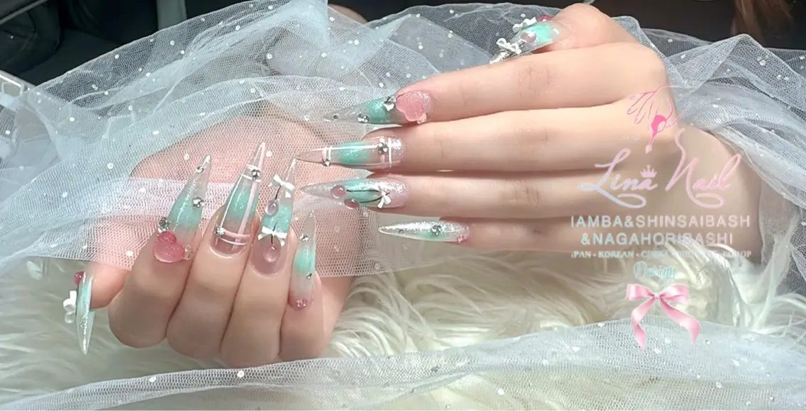 ロング Linanail Nambaのネイルデザイン