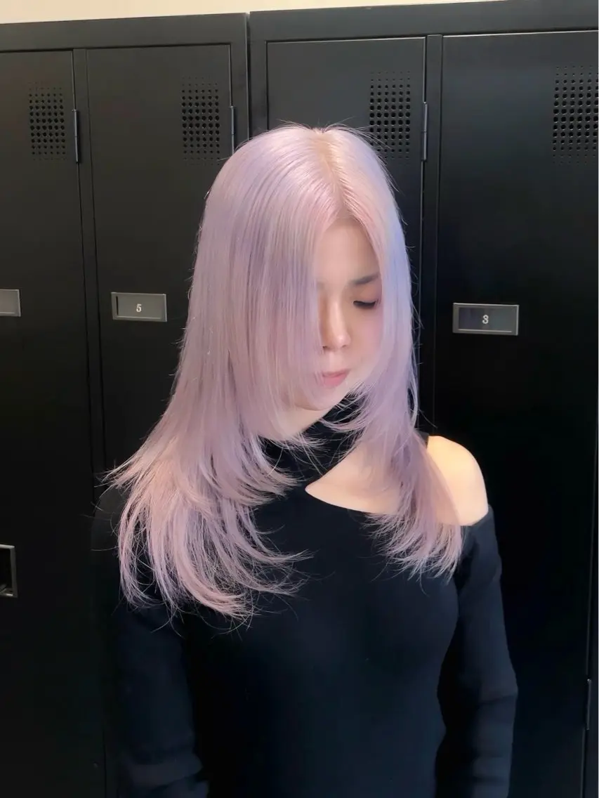 セミロング カット ヘアカラー トリートメント 🥀ハイトーン/三澤 歩夢のヘアスタイル