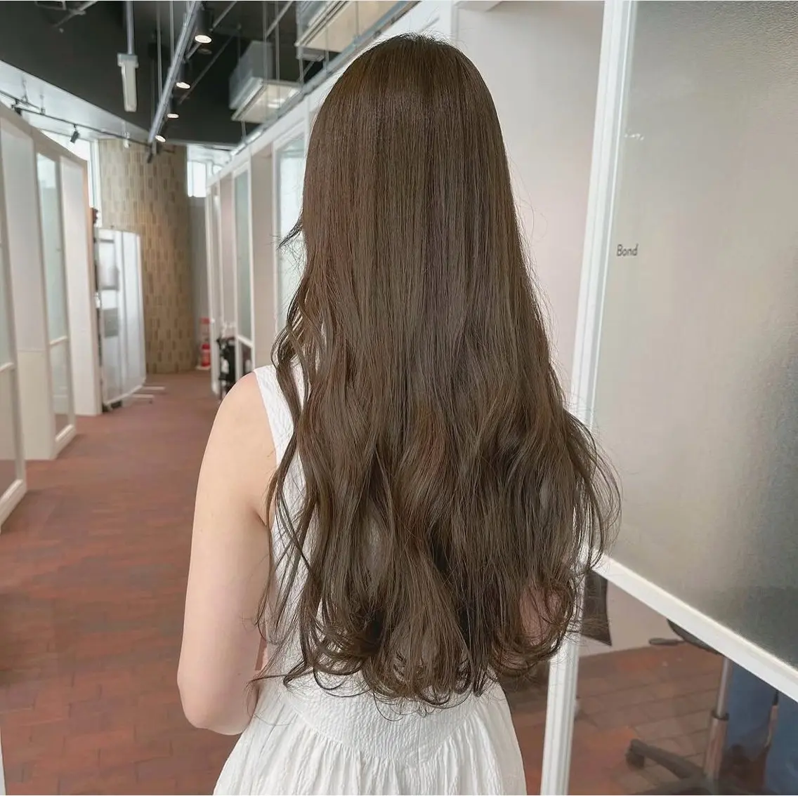セミロング カット ヘアカラー 透明感color MANAKAのヘアスタイル