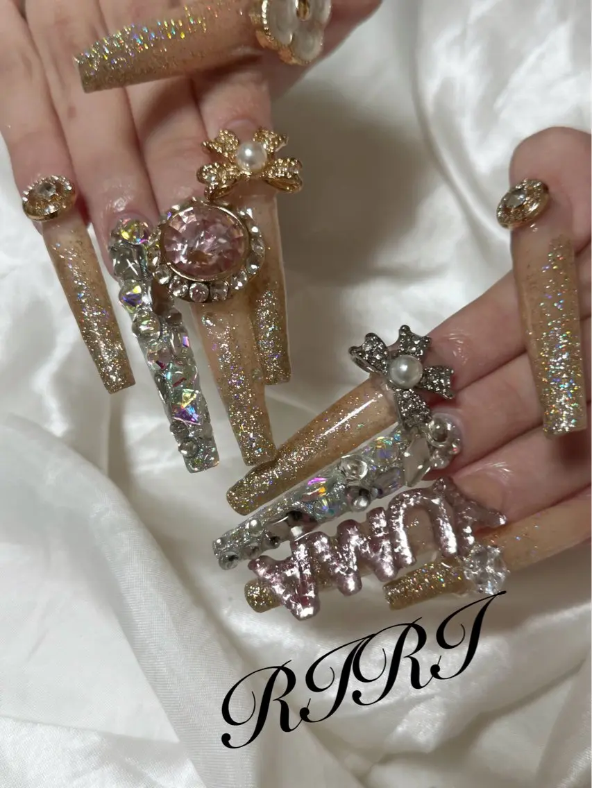 ネイル フラッシュネイル ジェルネイル ロングネイル スカルプネイル シンプルネイル ハンドネイル riri オーナーのネイルデザイン