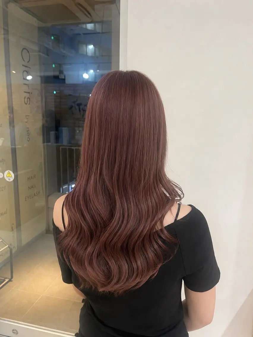 ロング ヘアカラー 和泉田 真白のヘアスタイル