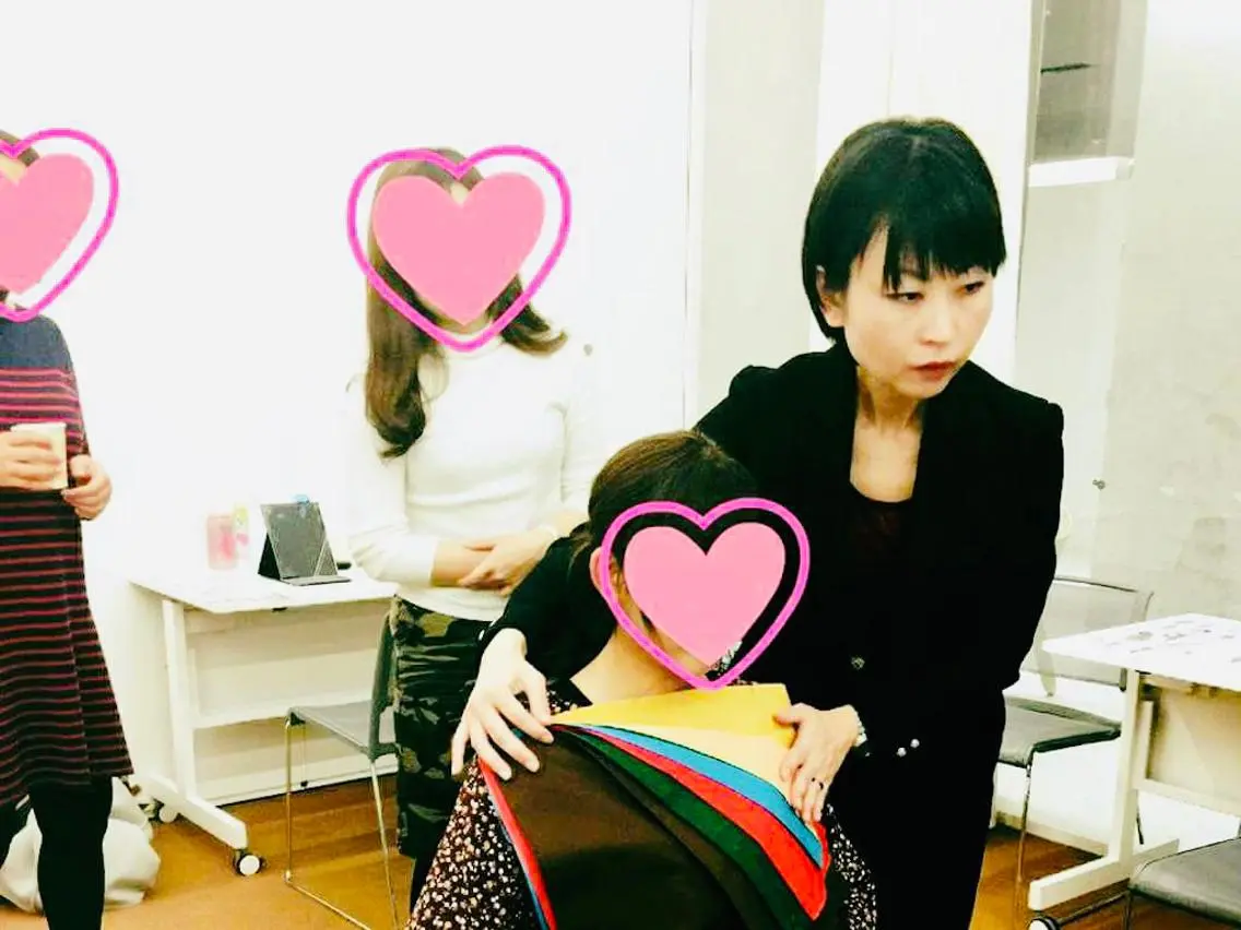 パーソナルカラー診断(4シーズン)+骨格診断セットの写真