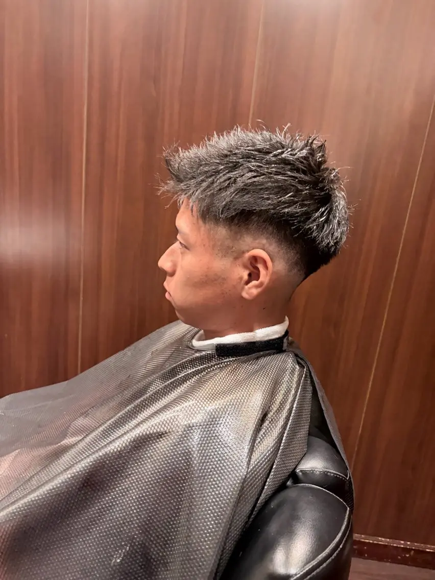ショート 勝田 隼斗のヘアスタイル
