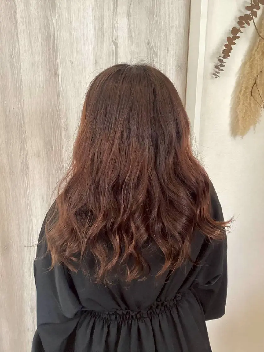 ロング パーマ デジタルパーマ グラスヘアー石垣 渕 七海のヘアスタイル