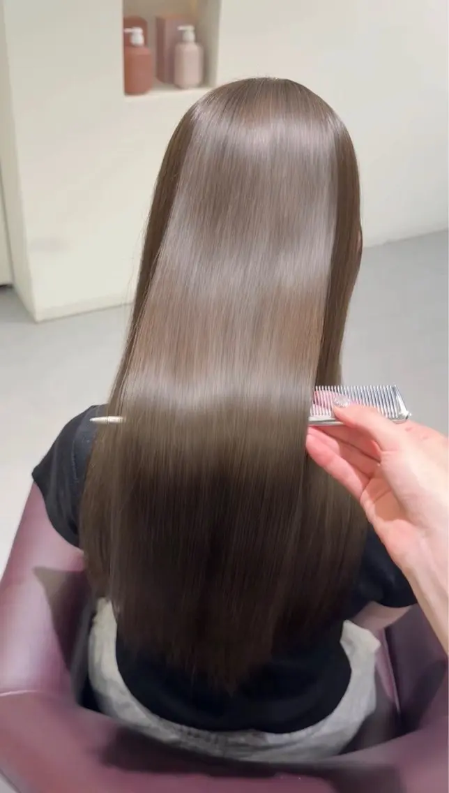 ロング ヘアカラー トリートメント ️🫧透明感カラー& 髪質改善🎀いさきのヘアスタイル