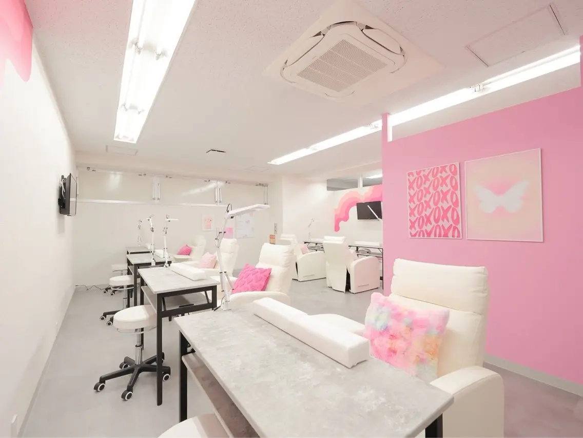 ネイル amore心斎橋店 mikiのネイルデザイン