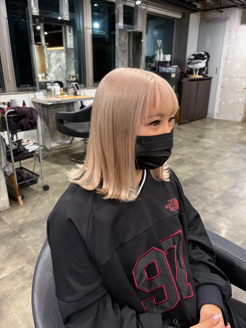 ミディアム カラー ヘアカラー ハイトーン 横浜💞ミオのヘアスタイル