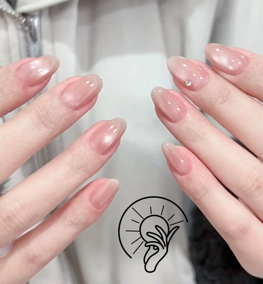 ネイル チークネイル 長さ出し フラワーネイル フレンチネイル ガーリー ハンドネイル ハンドケア Sun Nail 池袋のエステ・リラクイメージ