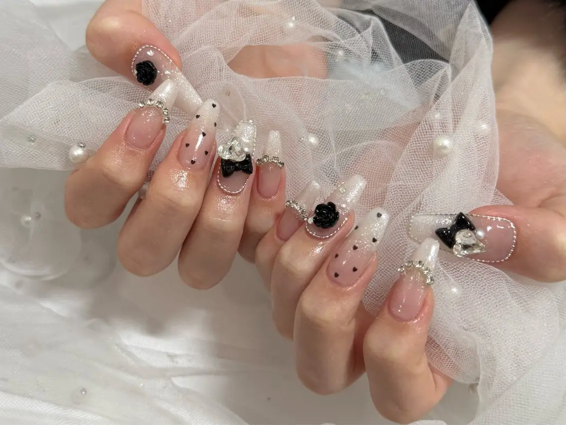 💅アート10本＋パーツ乗せ放題コース（オフ有り）の写真