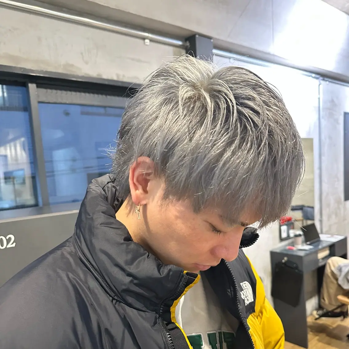 メンズカット+ハイブリーチ(2回)+カラーの写真