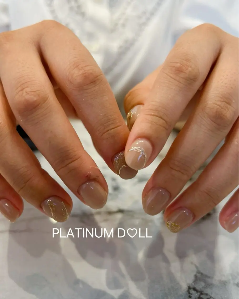 ネイル フットネイル グラデーション キラキラネイル 韓国ネイル マグネットネイル ハンドネイル 🎀大人nail /NOISMはな🎀のネイルデザイン