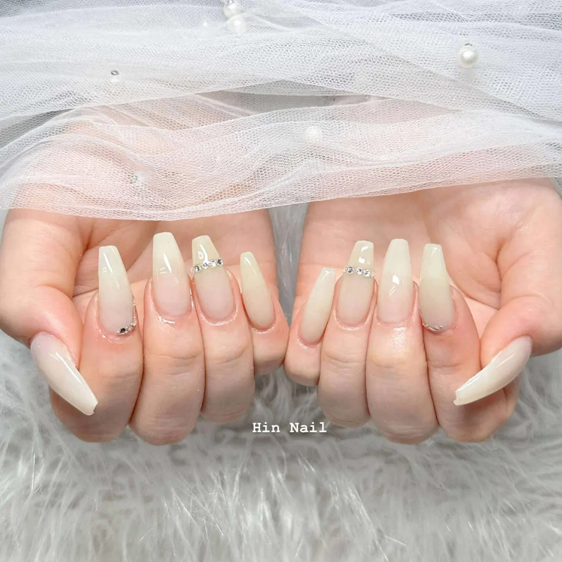 ネイル ボルドー チークネイル フレンチネイル グラデーション キラキラネイル ハンドネイル Hin Nail 日本橋のネイルデザイン