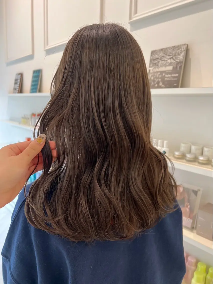 カラー ヘアカラー ParveMix 🩶🫧入江 香名のヘアスタイル