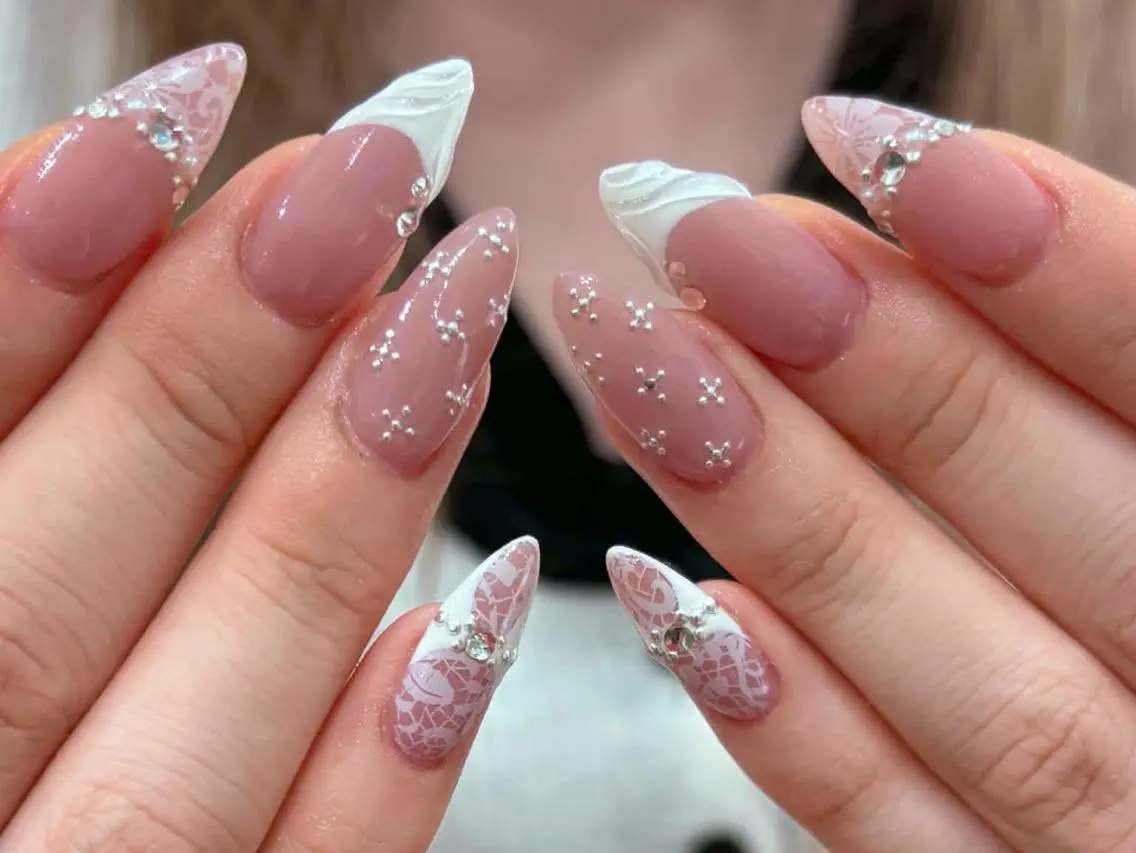 ネイル アニマル柄 オーロラネイル チークネイル フラッシュネイル ジェルネイル ハンドネイル YUNA Belle Nail 池袋のネイルデザイン