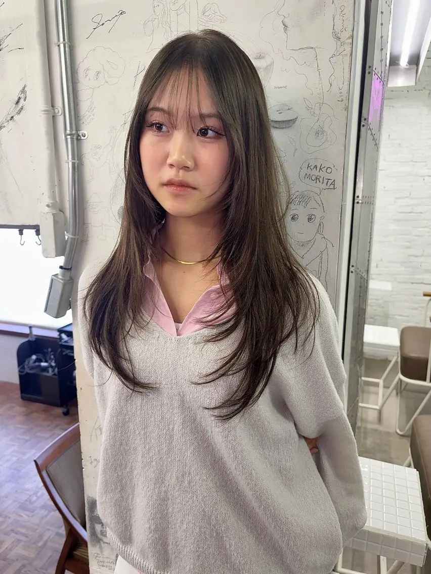 ロング カラー 透明感カラー ダブルカラー ヘアカラー 工藤 姫和のヘアスタイル