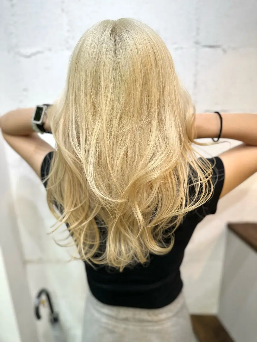ロング カラー ブリーチ カット ヘアカラー パーマ 縮毛矯正 トリートメント ヘッドスパ ヘアセット 福西晃希 【艶髪・髪質改善】のヘアスタイル