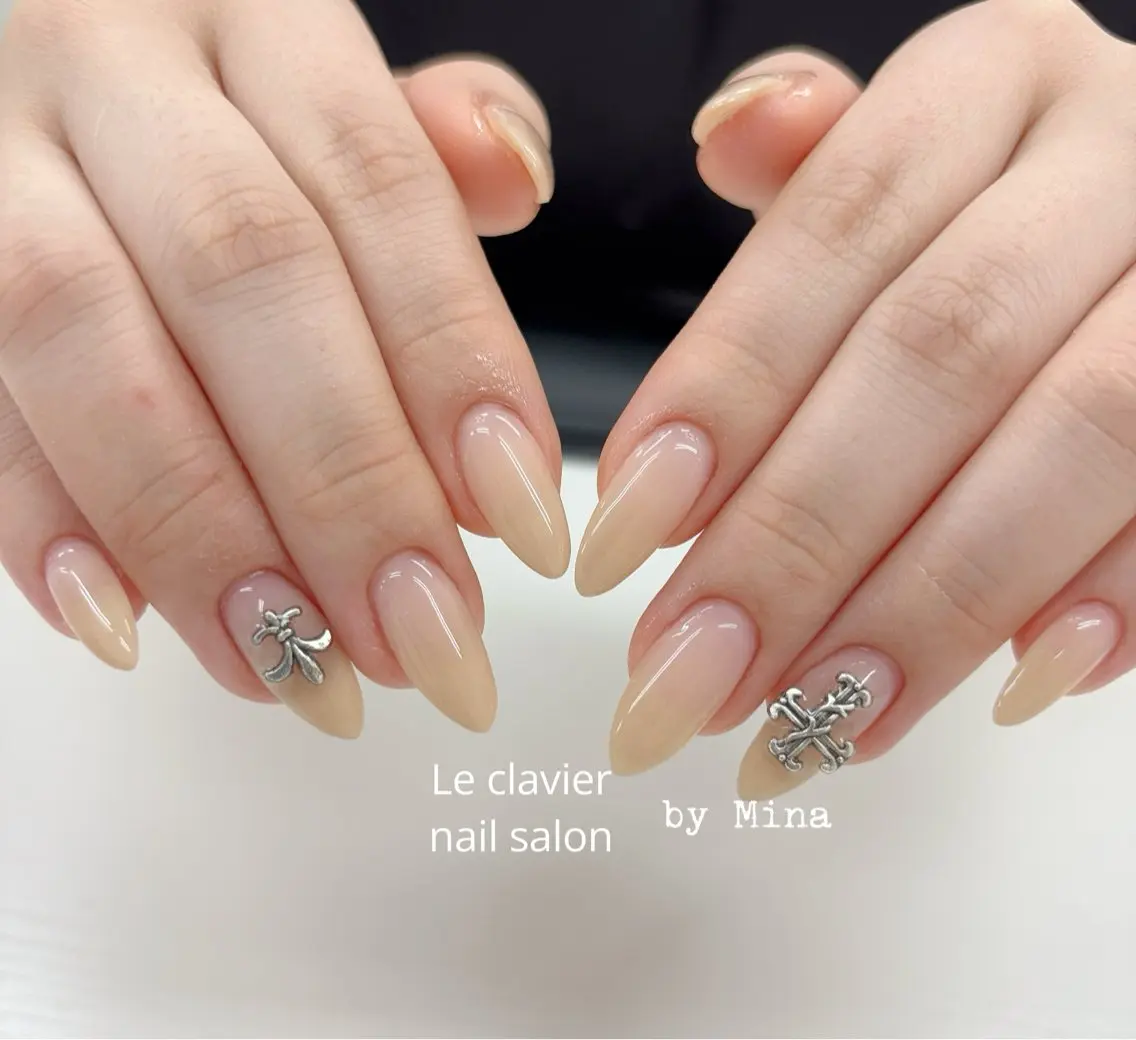 ネイル アートネイル 長さ出し ジェルネイル パラジェル スカルプネイル ハンドネイル ハンドケア Mina Nailのネイルデザイン