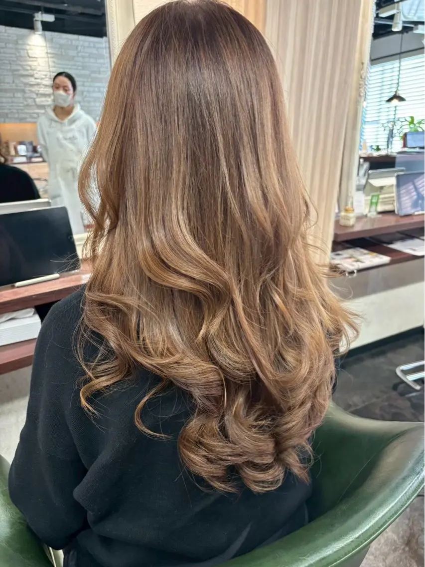 ロング 外国人風カラー レイヤーカット カット 脇部 亜梨沙のヘアスタイル