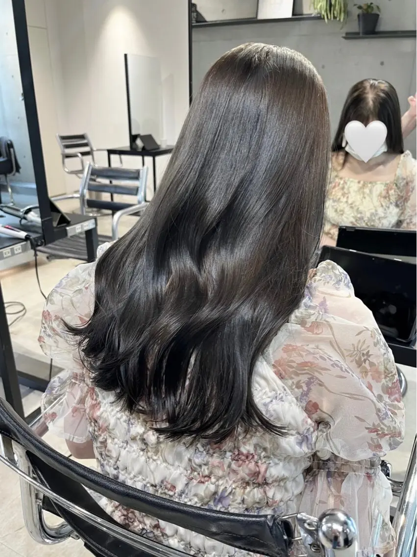 ロング カラー パーマ ヘアアレンジ 透明感/オリーブ/ グレージュ/YUKAのヘアスタイル