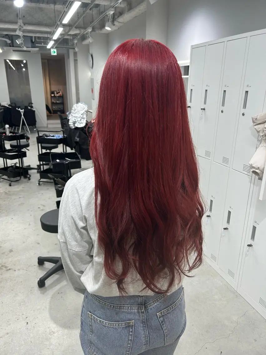 ロング カラー レッドカラー ヘアカラー Gisel みらののヘアスタイル