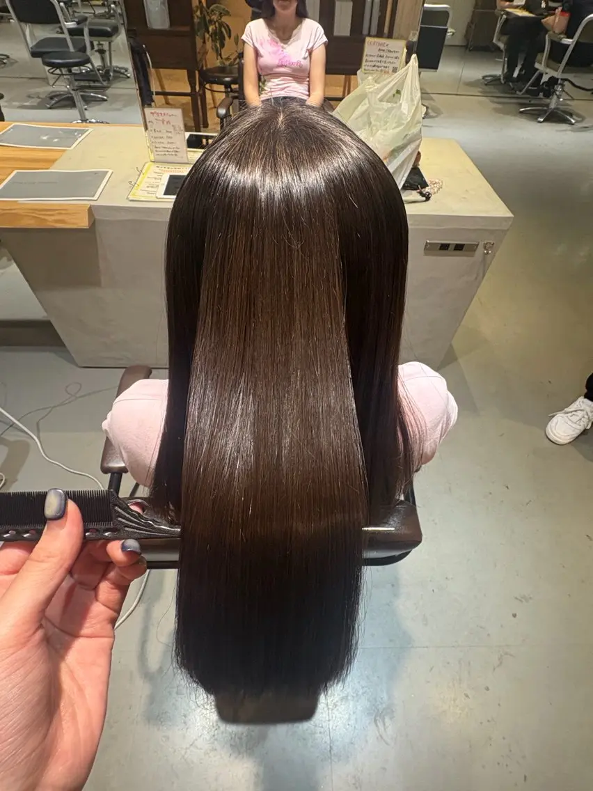 ロング 縮毛矯正 トモナ 🍀のヘアスタイル