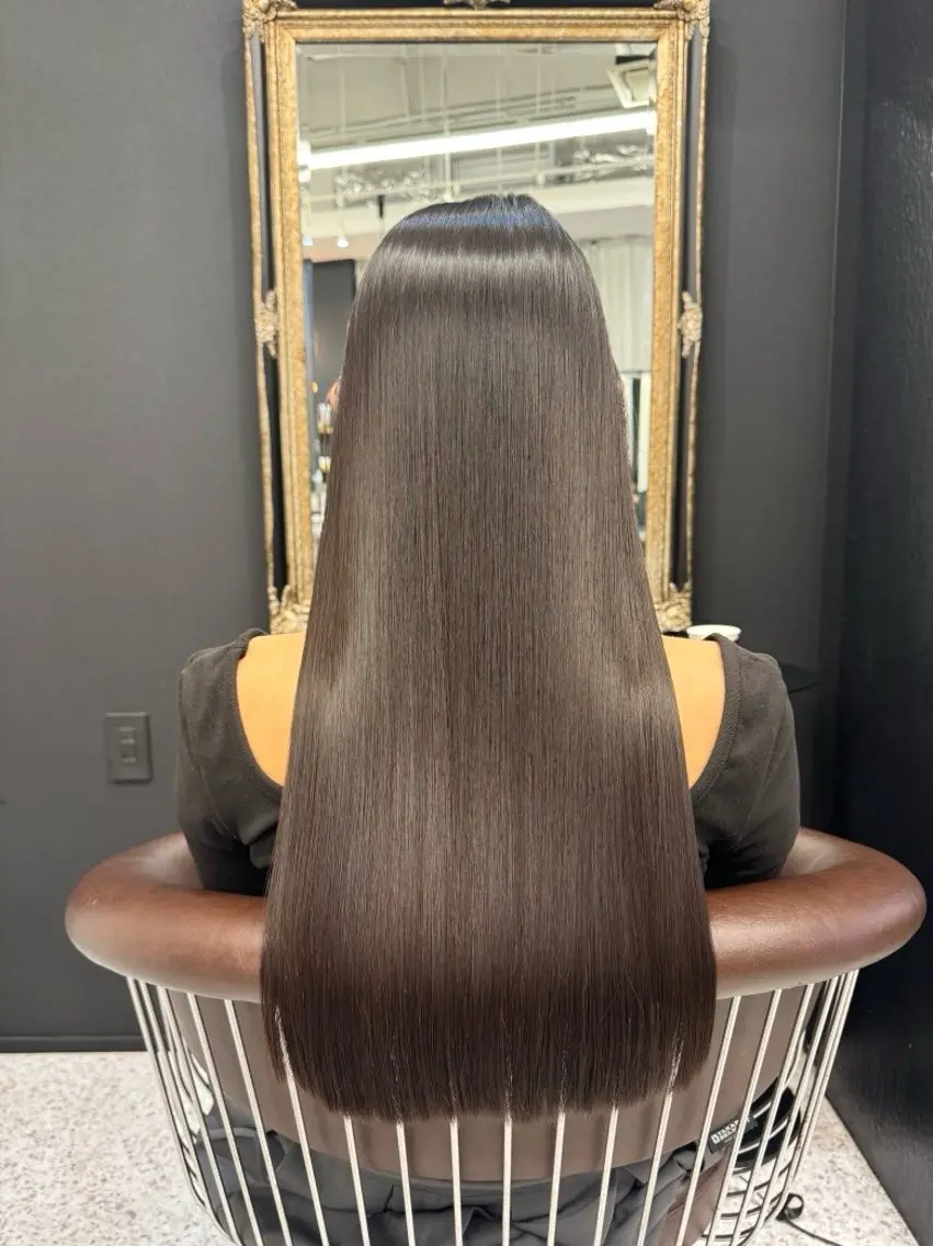 ロング トリートメント Re room. erikaのヘアスタイル