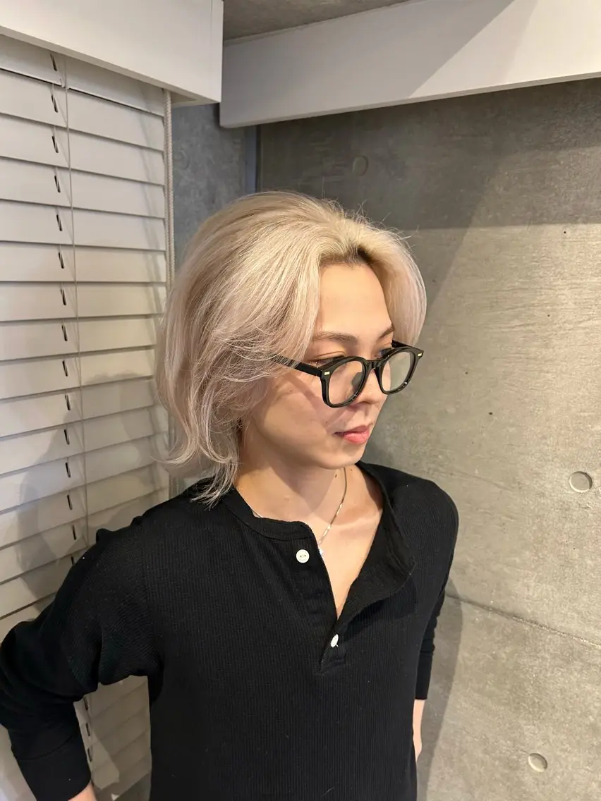 ショート カラー ショートボブ 黒髪 ハイトーンカラー ボブ レイヤーカット ヘアカラー トリートメント レイヤー/ブロンド 透明感カラー/ヒロトのヘアスタイル