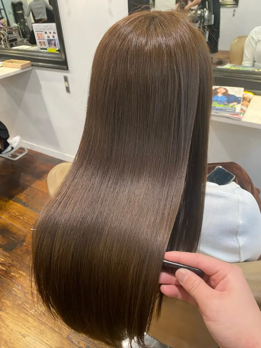 髪質改善×圧倒的ツヤ◎カット＋カラー＋集中補修ケアトリートメントの写真