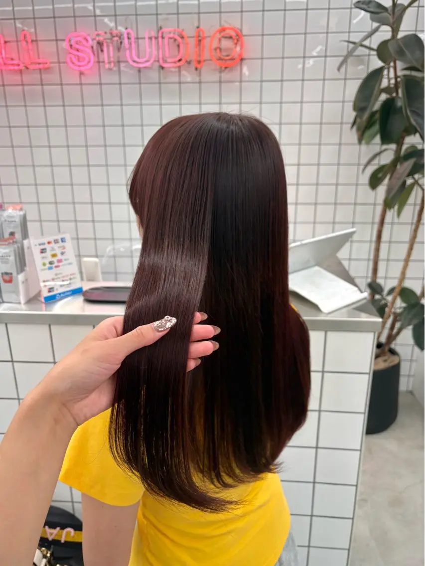 ロング カラー レッドカラー カット ヘアカラー トリートメント 🌟ゆりあ🌟 JILLSTUDIOのヘアスタイル