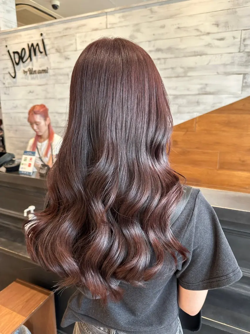 セミロング カラー 丸山 心 / 艶カラーのヘアスタイル