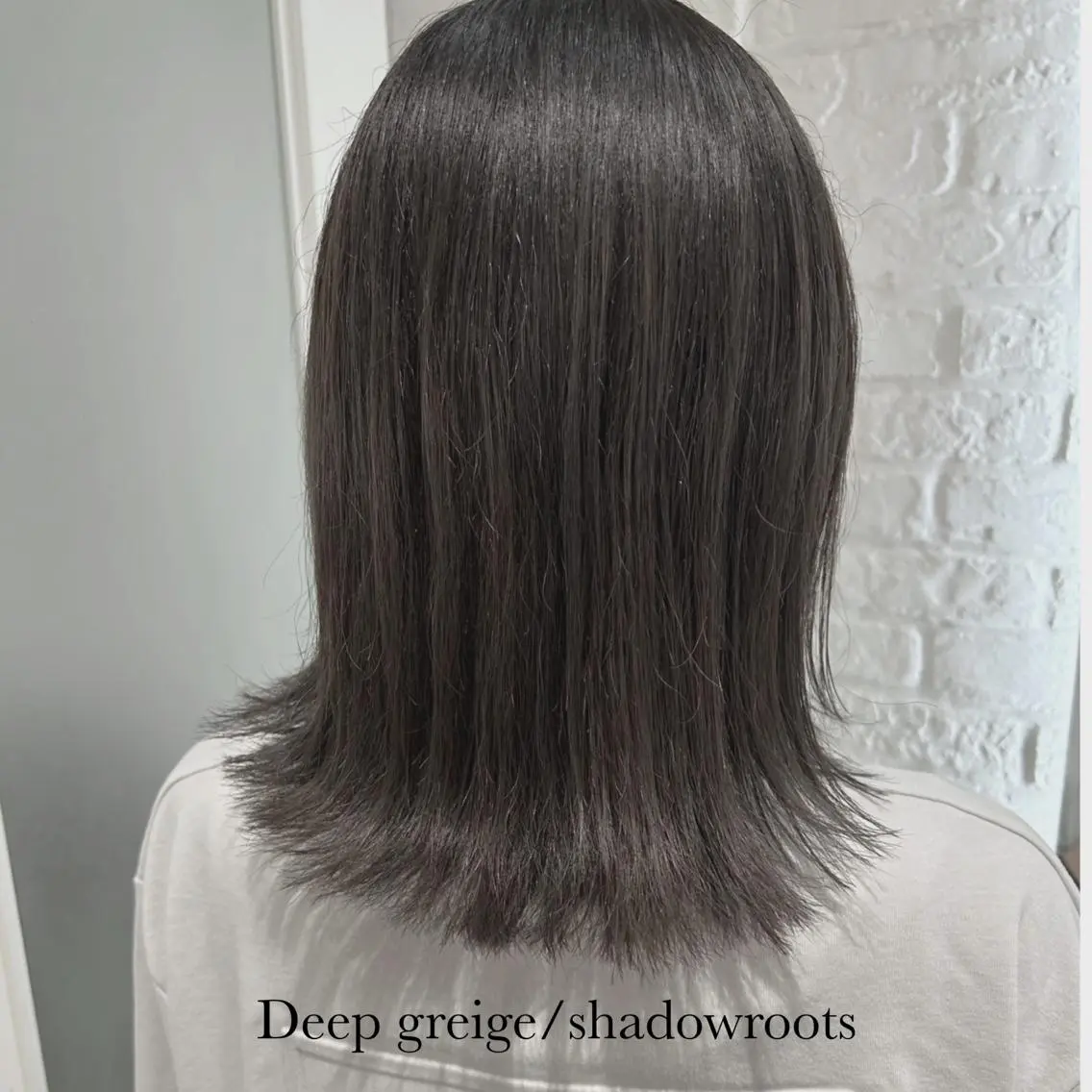 カラー ヘアカラー Ida Akaneのヘアスタイル