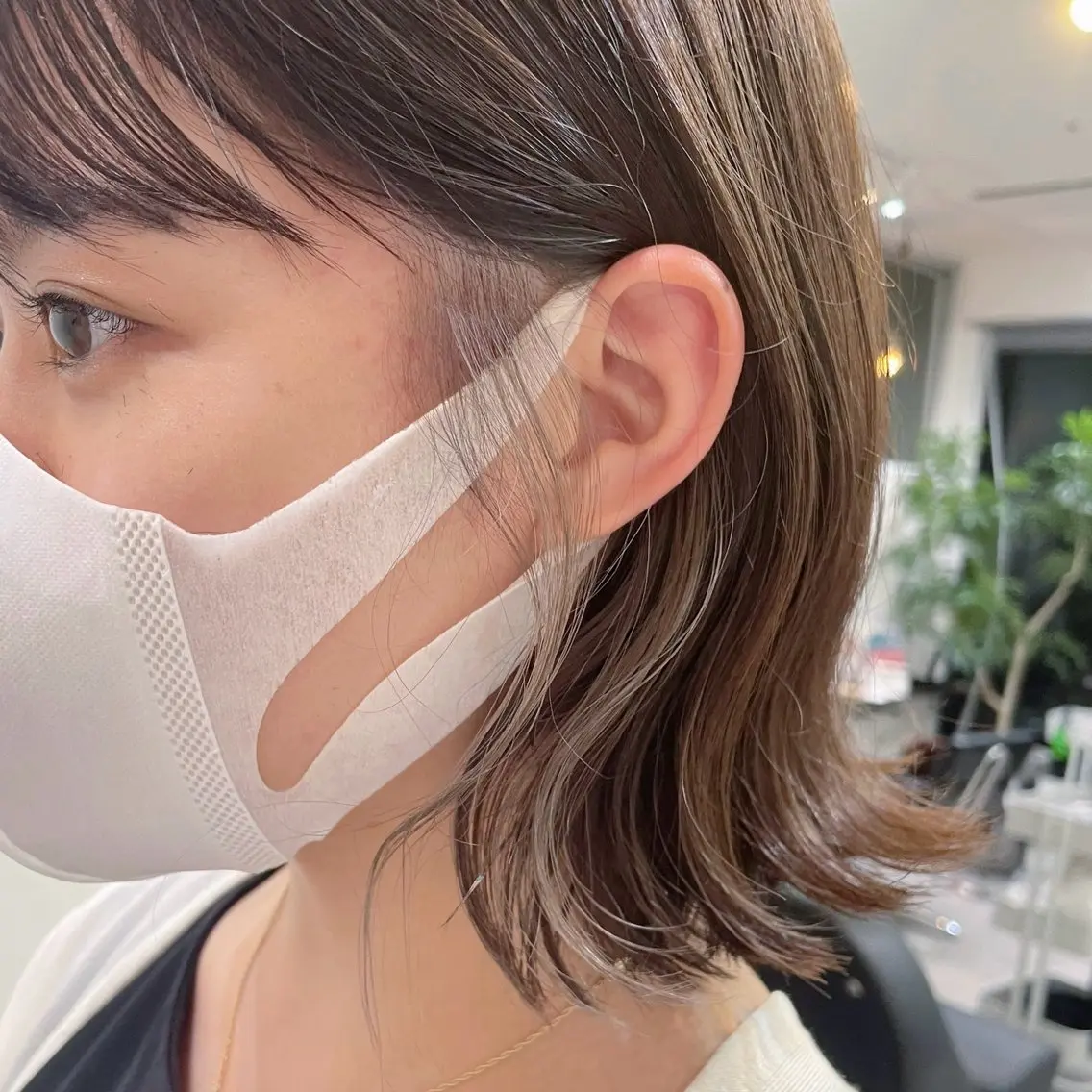 ショート カラー ベージュカラー ブリーチ デザインカラー イヤリングカラー ピンクカラー 似合わせカット ショートボブ🦋廣瀬のヘアスタイル