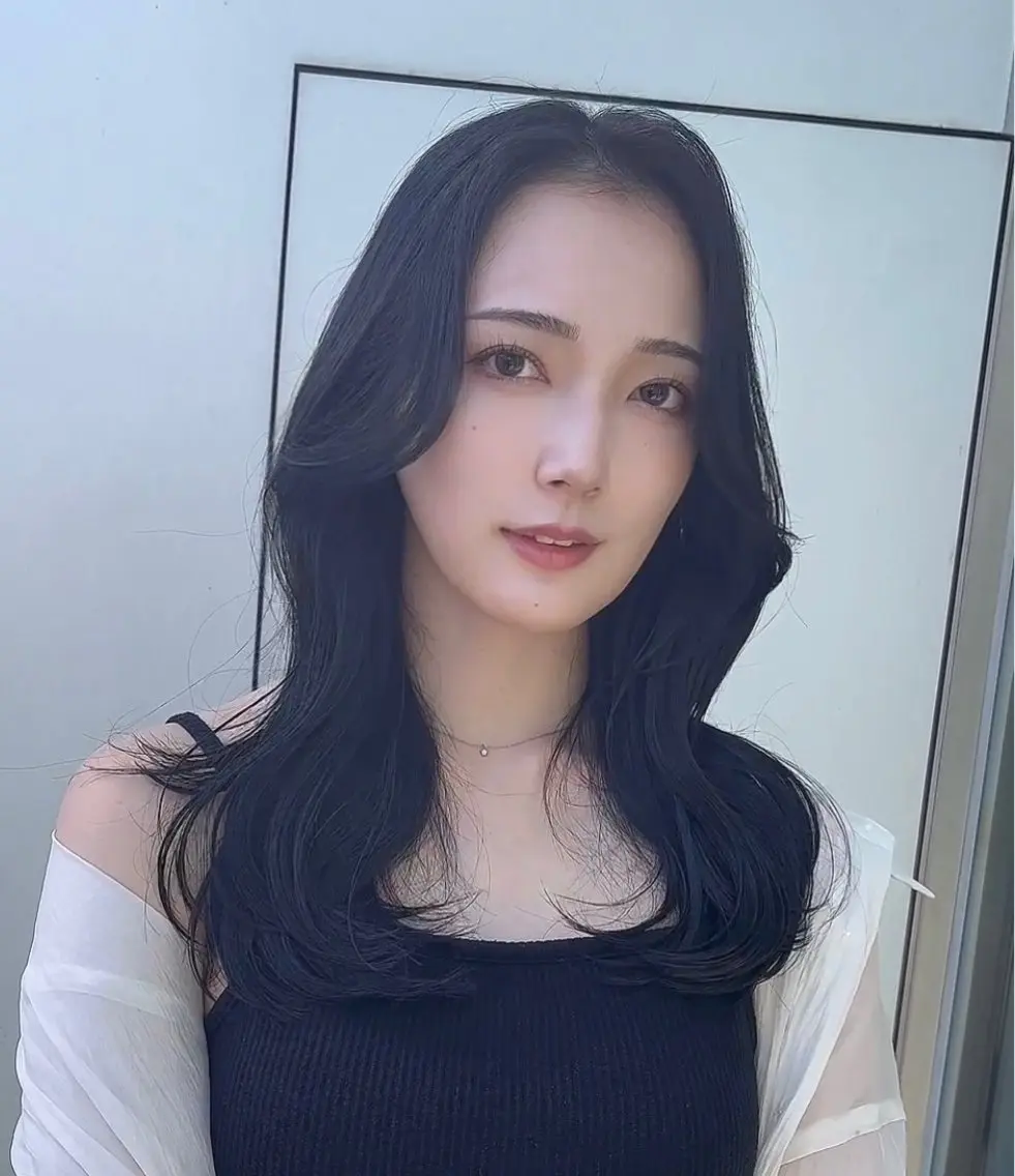 セミロング カラー カット ヘアカラー トリートメント 🌫️大人韓国ヘア 🌫️naoyaのヘアスタイル
