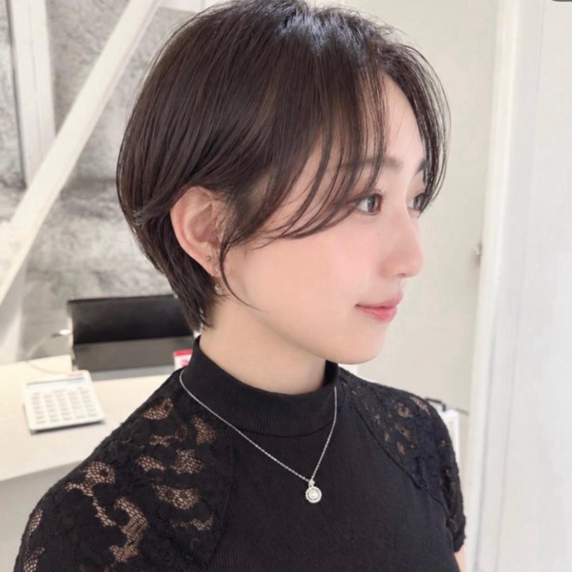 ショート カラー 丸みショート 黒髪 ブラウンカラー 透明感カラー ショートヘア カット ヘアカラー 骨格診断で絶対可愛い ✨丸みショート✨凌弥のヘアスタイル