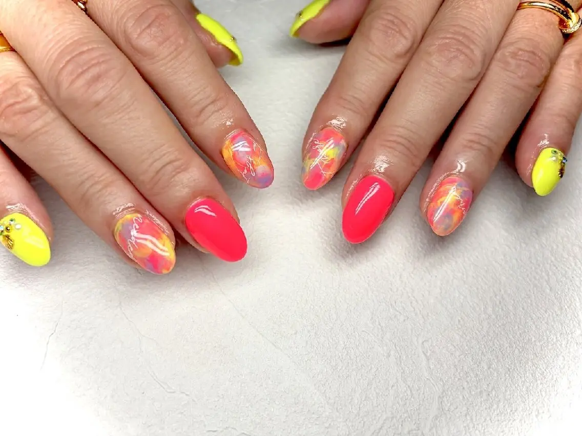 ネイル ハンドネイル JULIE NAILのネイルデザイン