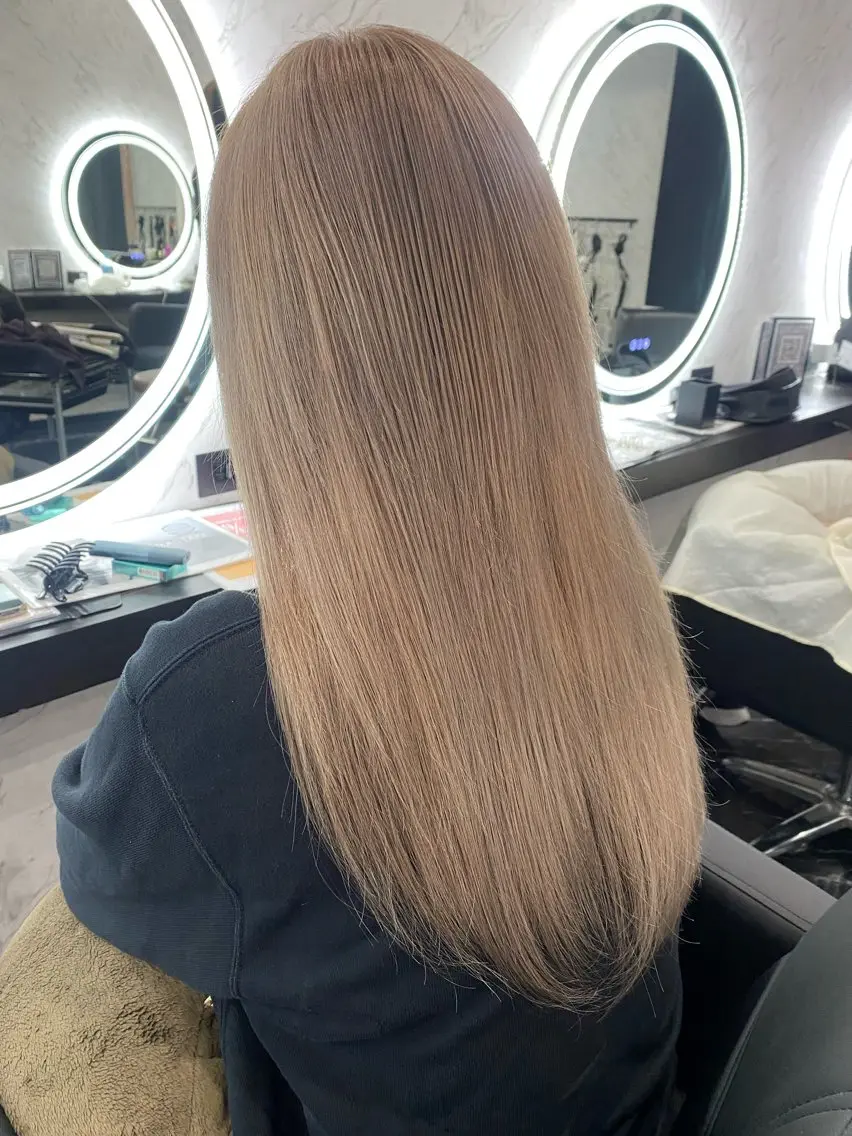 ロング ヘアカラー エクステ LOHAS Kanaのヘアスタイル