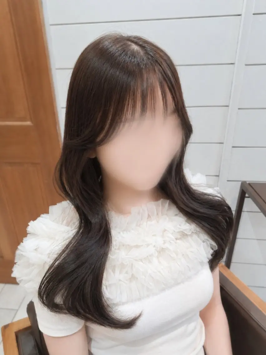 ロング カラー 透明感カラー グレージュ 韓国風ヘア カット ヘアカラー MIYU/レイヤー 透明感カラー/渋谷のヘアスタイル