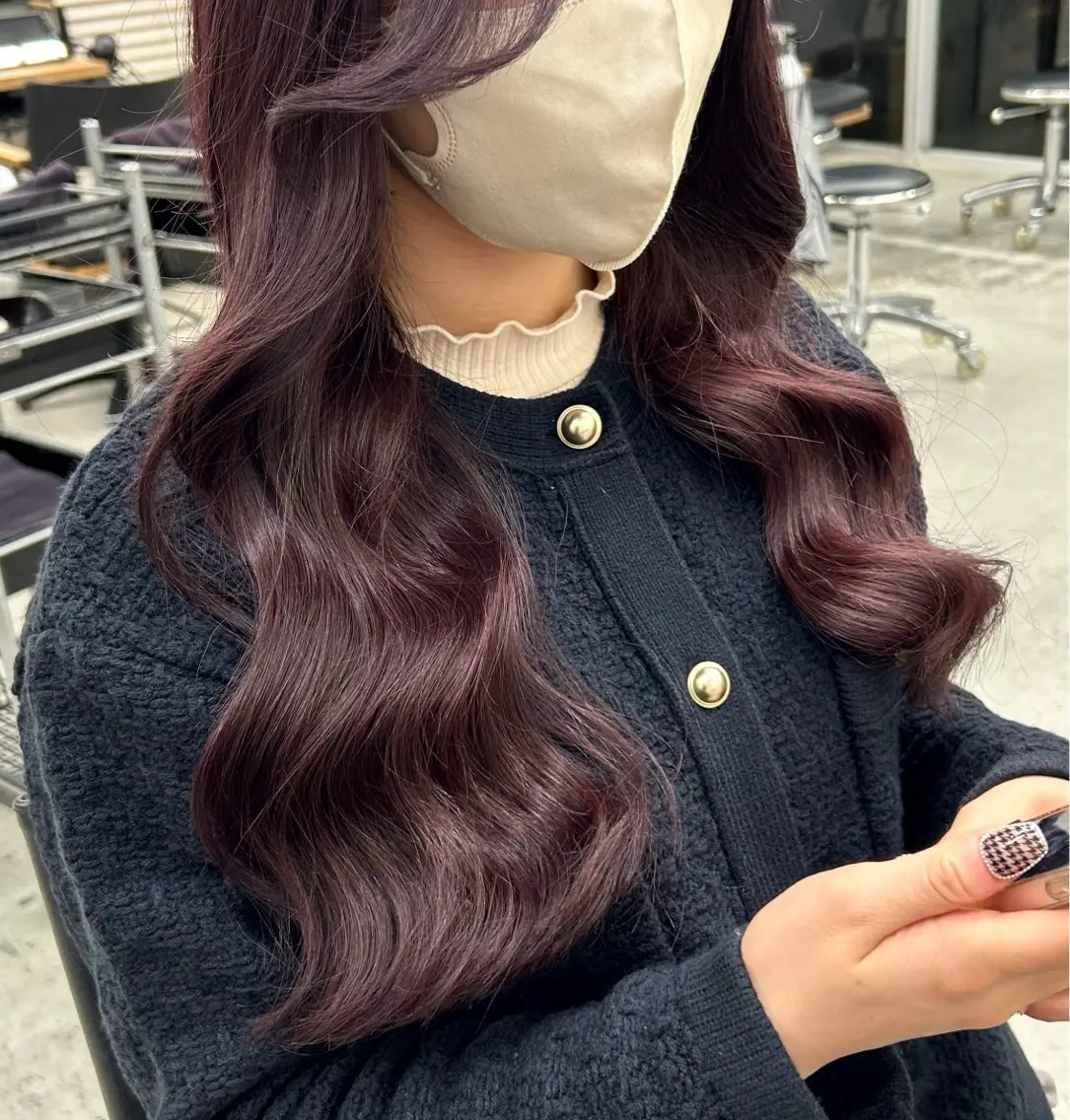 セミロング カラー ブリーチ カシス ダブルカラー ラベンダーカラー ブリーチなしカラー RYOSUKE ハイトーンのヘアスタイル