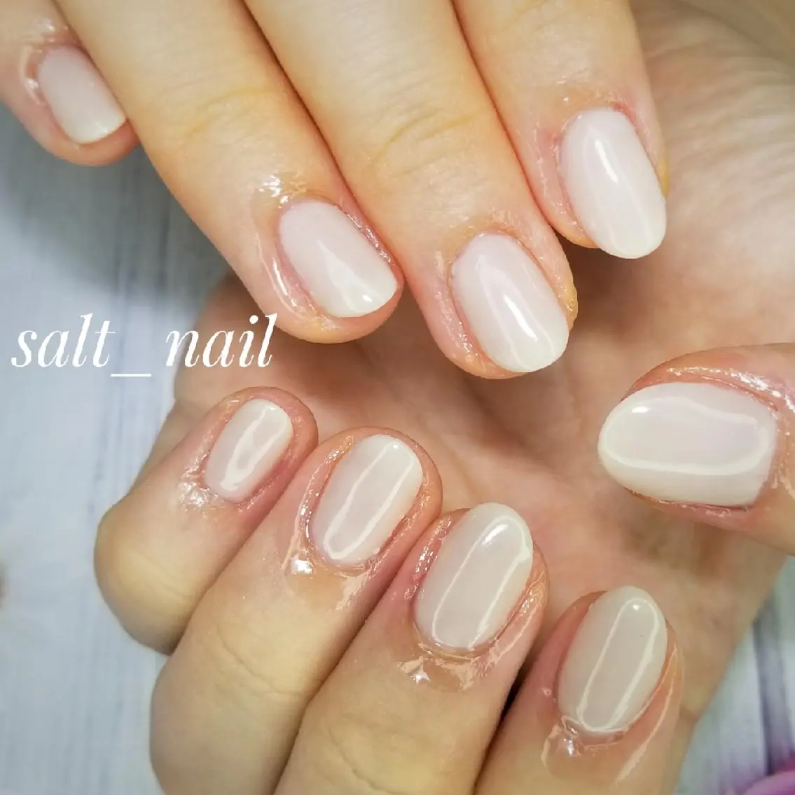 ネイル オフィスネイル ワンカラーネイル シンプルネイル ホワイト 個人サロン saltnailのネイルデザイン