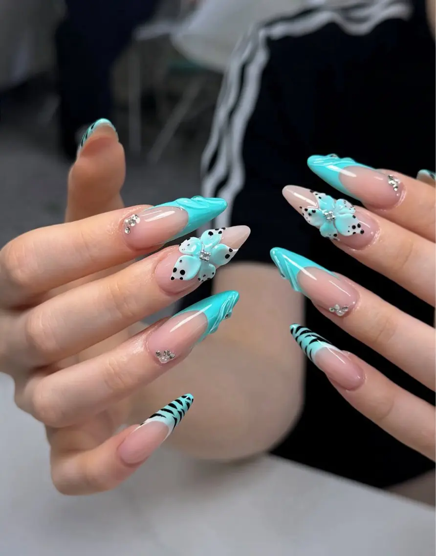 ネイル アートネイル チークネイル ドット フットネイル フレンチネイル ハンドネイル Rina Mika Nailsのネイルデザイン