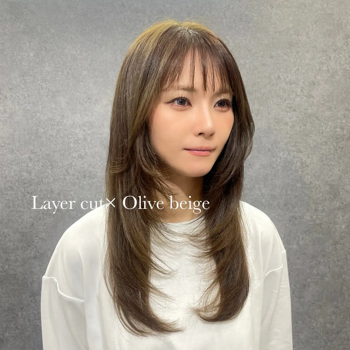 セミロング カラー ベージュカラー オリーブベージュ レイヤーカット THE2ND 大竹 瞳のヘアスタイル