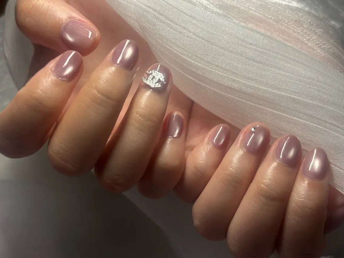 ネイル オフィスネイル ピンク Nail Room Kislap.のネイルデザイン