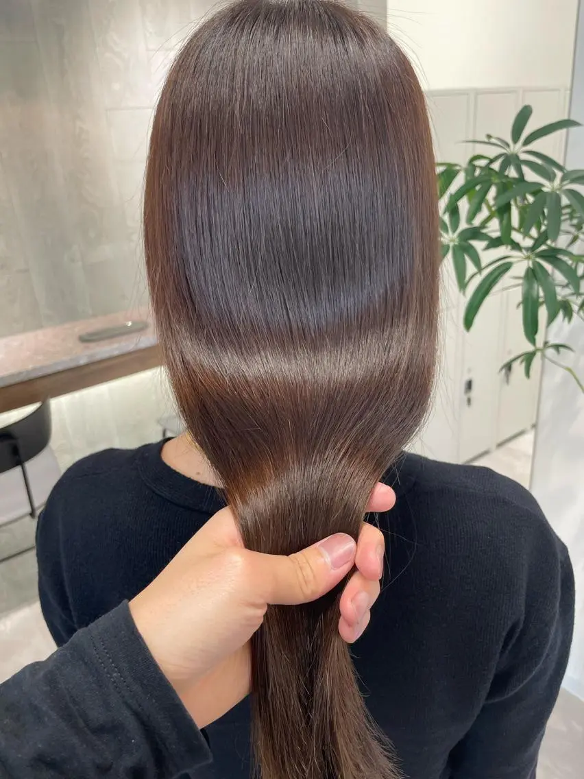 ☂️雨のうねり、湿気対策✨クセ毛、収まりの気になる方へ✨トリートメントベースうるつや縮毛矯正の写真