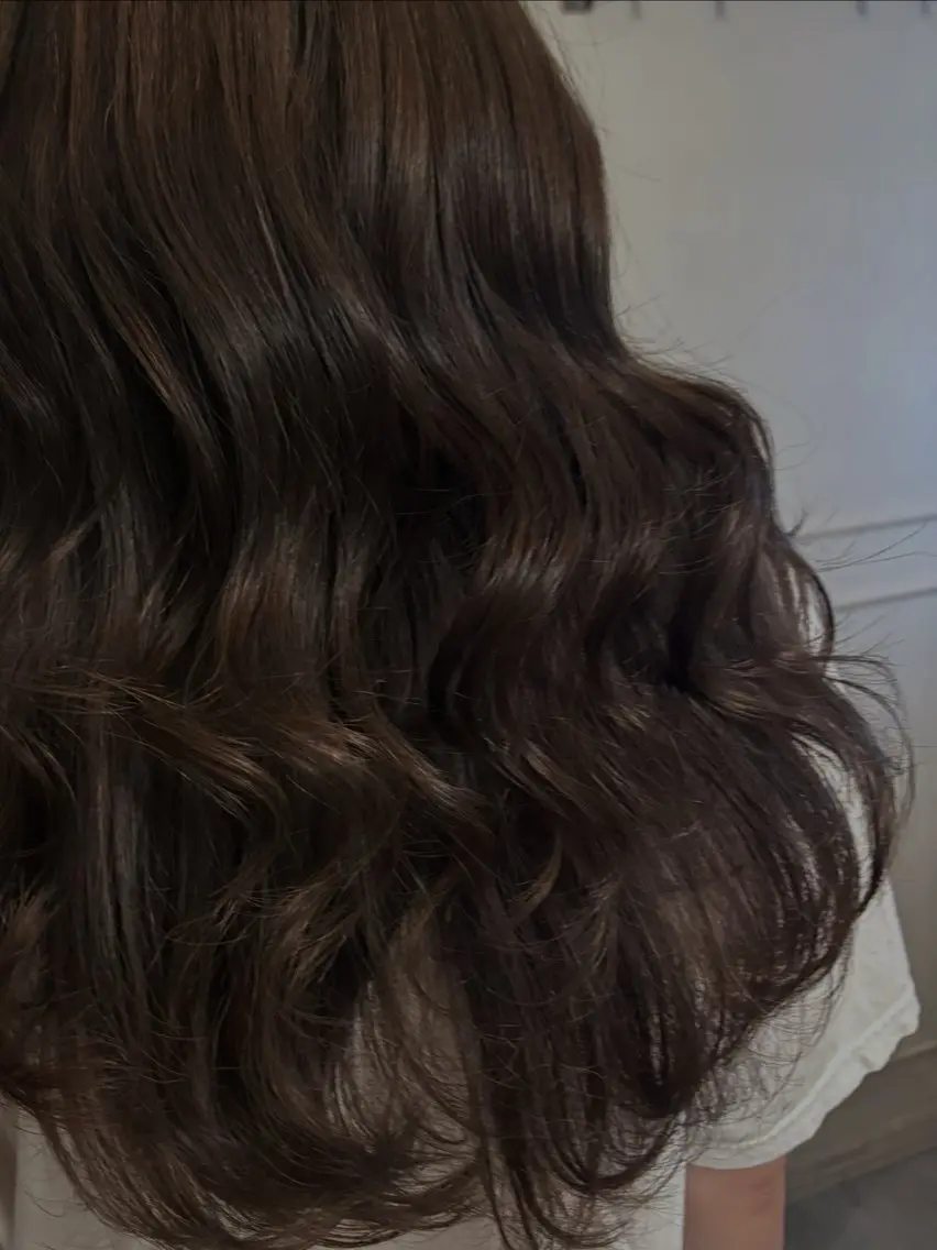 ロング ヘアカラー トリートメント Konomura Neneのヘアスタイル