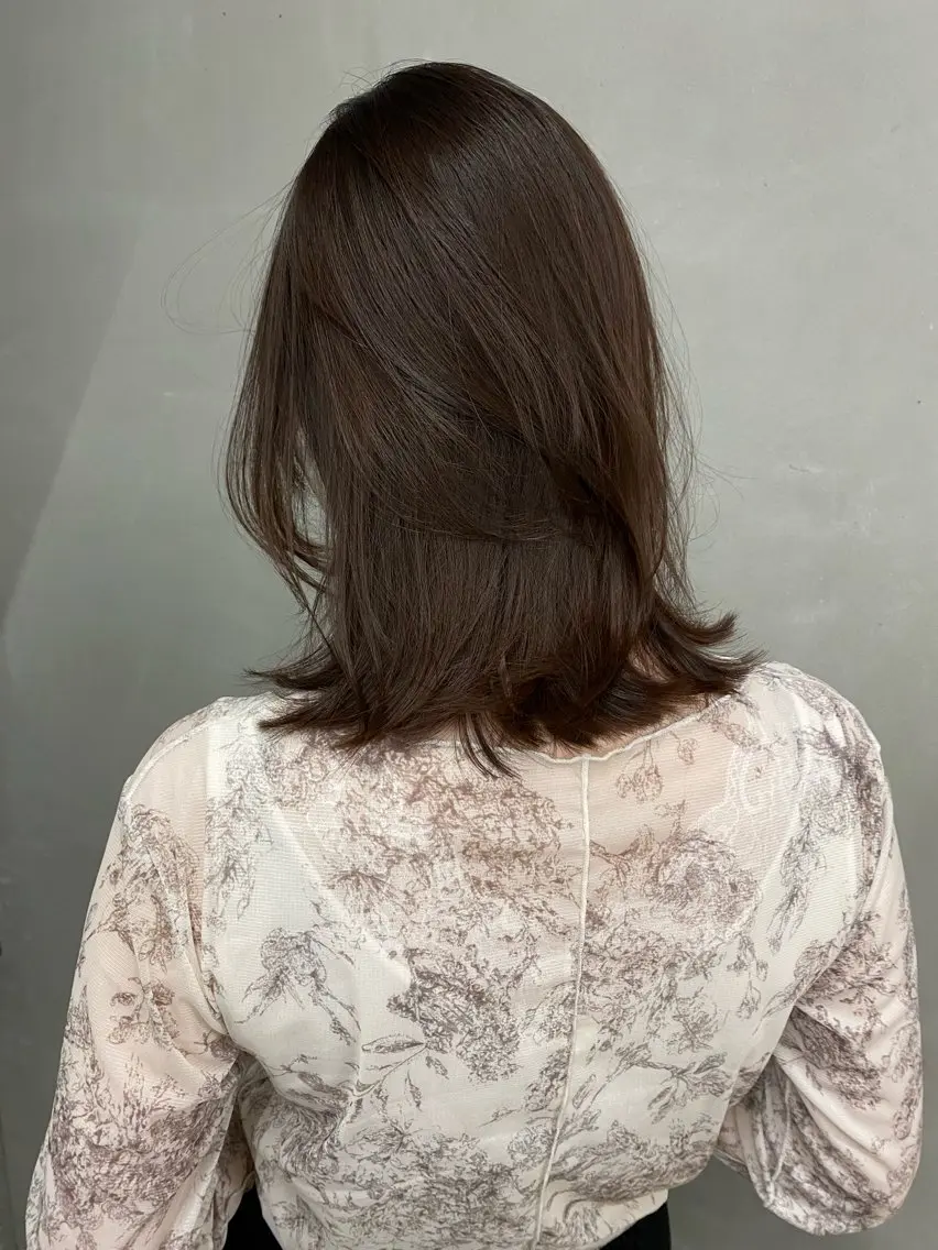 ミディアム カラー カット ヘアカラー トリートメント Saki/レイヤー/ 柔色カラー/顔まわりのヘアスタイル