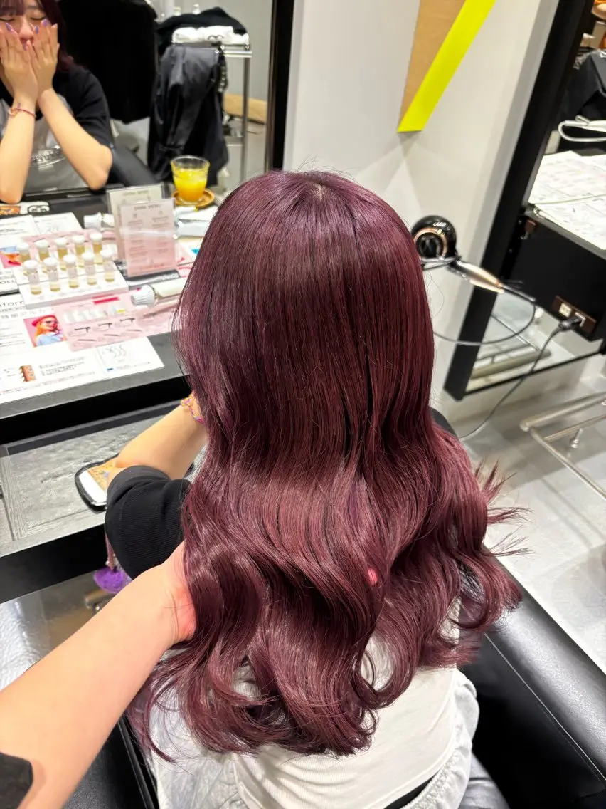 セミロング カラー ラベンダーカラー ピンクカラー ピンクラベンダー 森田 葵葉のヘアスタイル